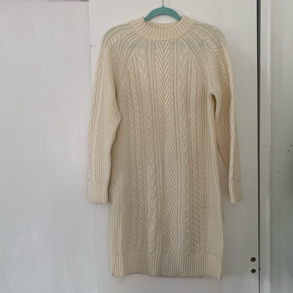 UNIQLO Sweater Dress - Picture 2 of 4